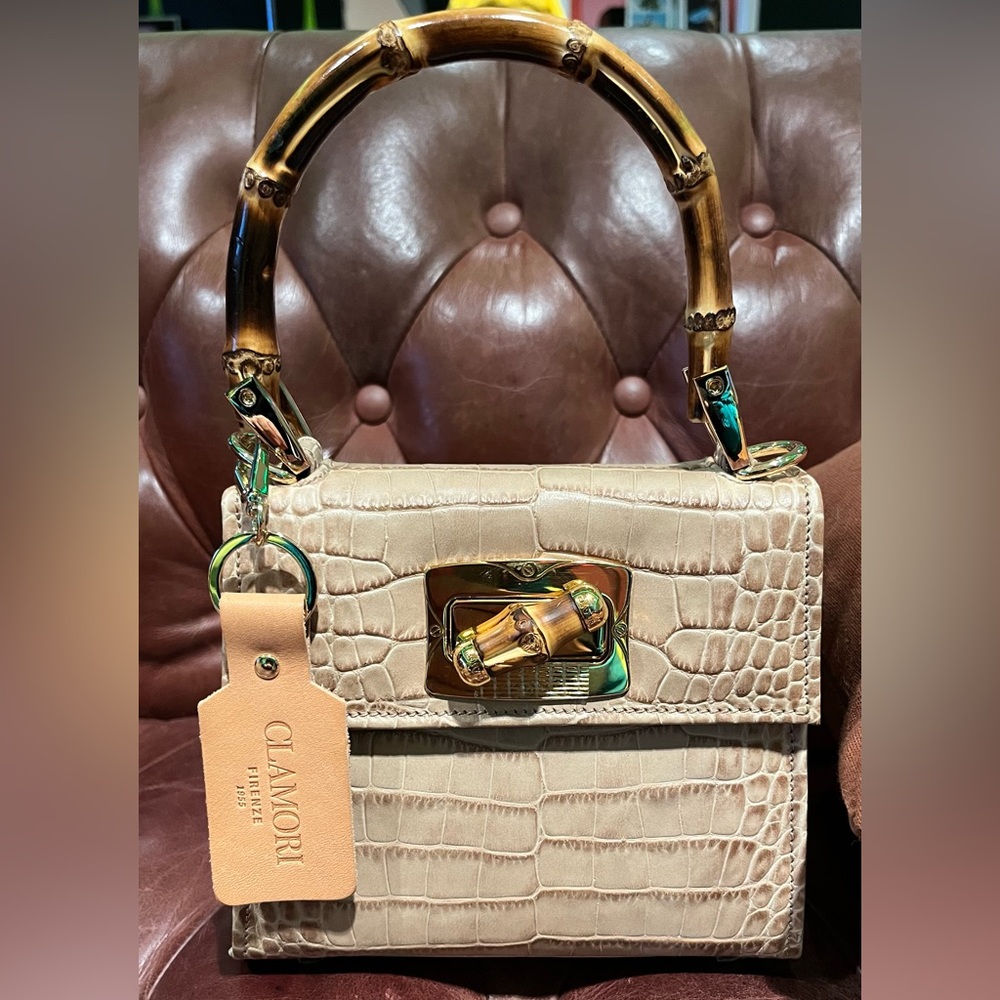 NWT Clamori Handmade Leather Made in Italy Candy Small Crossbody Bag Handbag